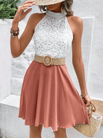 Elegante vestito a collo Halter in pizzo a colori contrastanti con patchwork per le vacanze