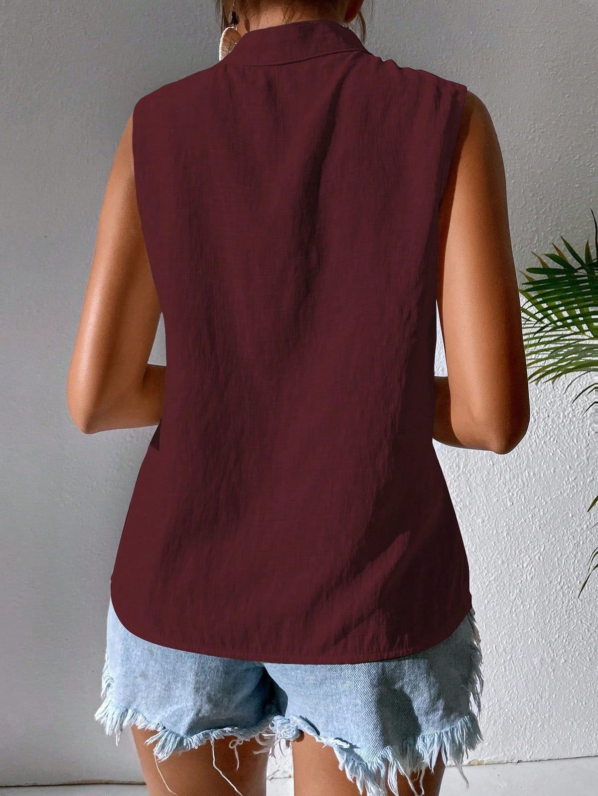 Camicia estiva senza maniche casuale per le vacanze con collo alla coreana ricamato