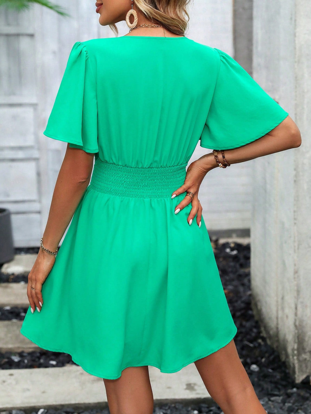 Abiti manica a farfalla vita arricciata