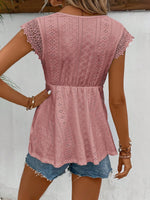 Donna maglietta a maniche corte con scollo a V in colore tinta unita, perfetta per outfit vacanzieri in primavera ed estate