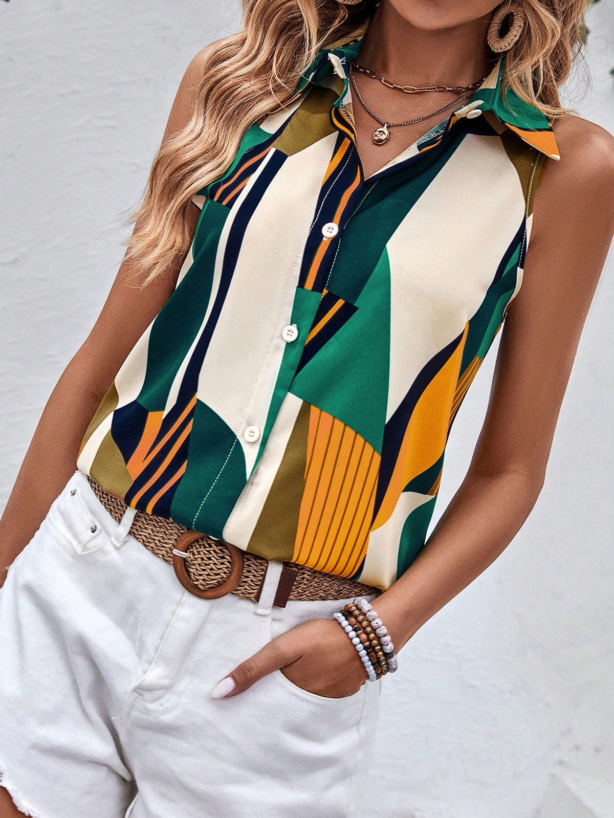 Camicia con stampa geo con bottone frontale senza maniche