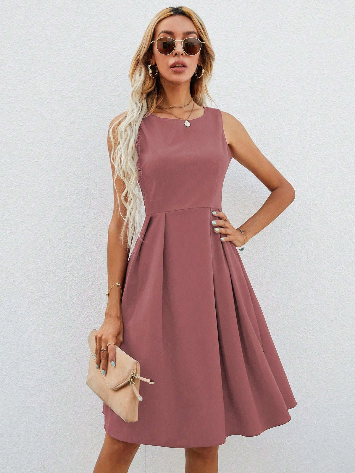 Abito trapezio monocolore