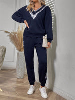 Pantaloni sportivi & Felpa paillette a contrasto spalle cadenti