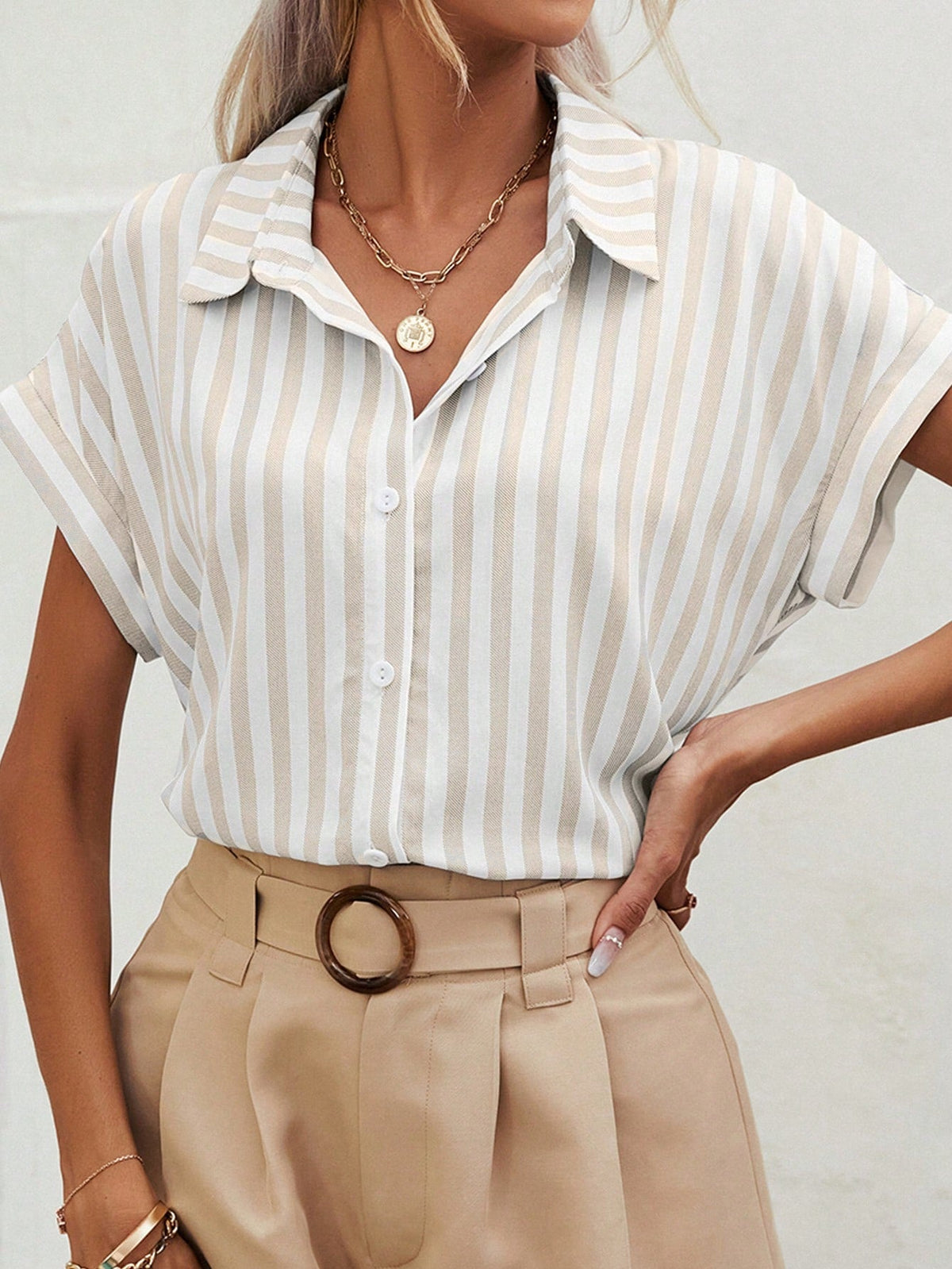 Camicia A Righe Con Maniche A Pipistrello Abiti Estivi