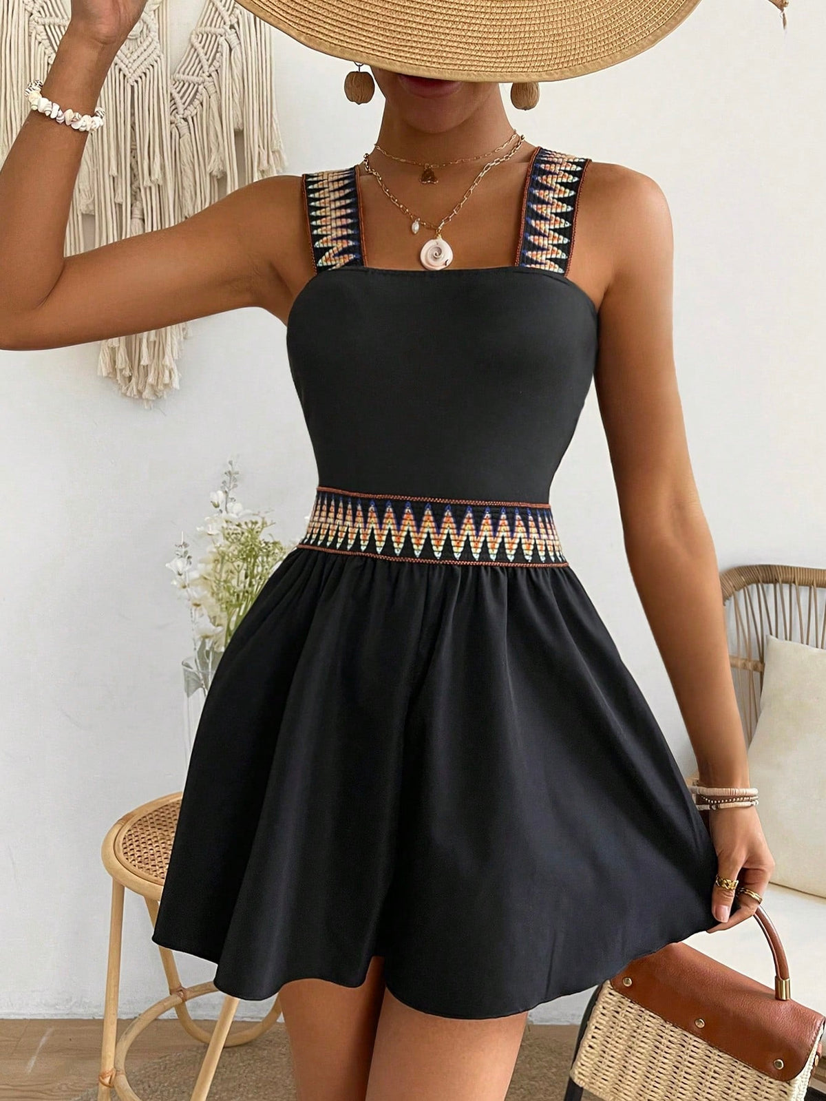 Salopette In Patchwork Geometrico Jacquard Con Fascia Elastica In Vita