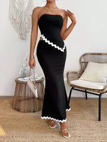 Set A Due Pezzi In Block Dei Colori Per Donna, Composto Da Top Senza Spalline E Gonna A Sirena