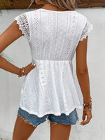 Donna maglietta a maniche corte con scollo a V in colore tinta unita, perfetta per outfit vacanzieri in primavera ed estate