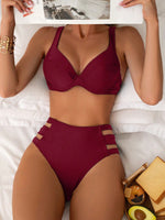 Set Bikini Estivo Da Donna In Tinta Unita Scavato Sulla Spiaggia Per Le Vacanze E Il Nuoto