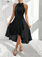 PrivŽ Abito estivo alla moda con glitter, incrocio sul collo e asimmetrico sul fondo