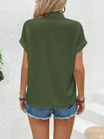 Camicia A Maniche A Pipistrello Con Colletto A Spacchi E Colore Unito