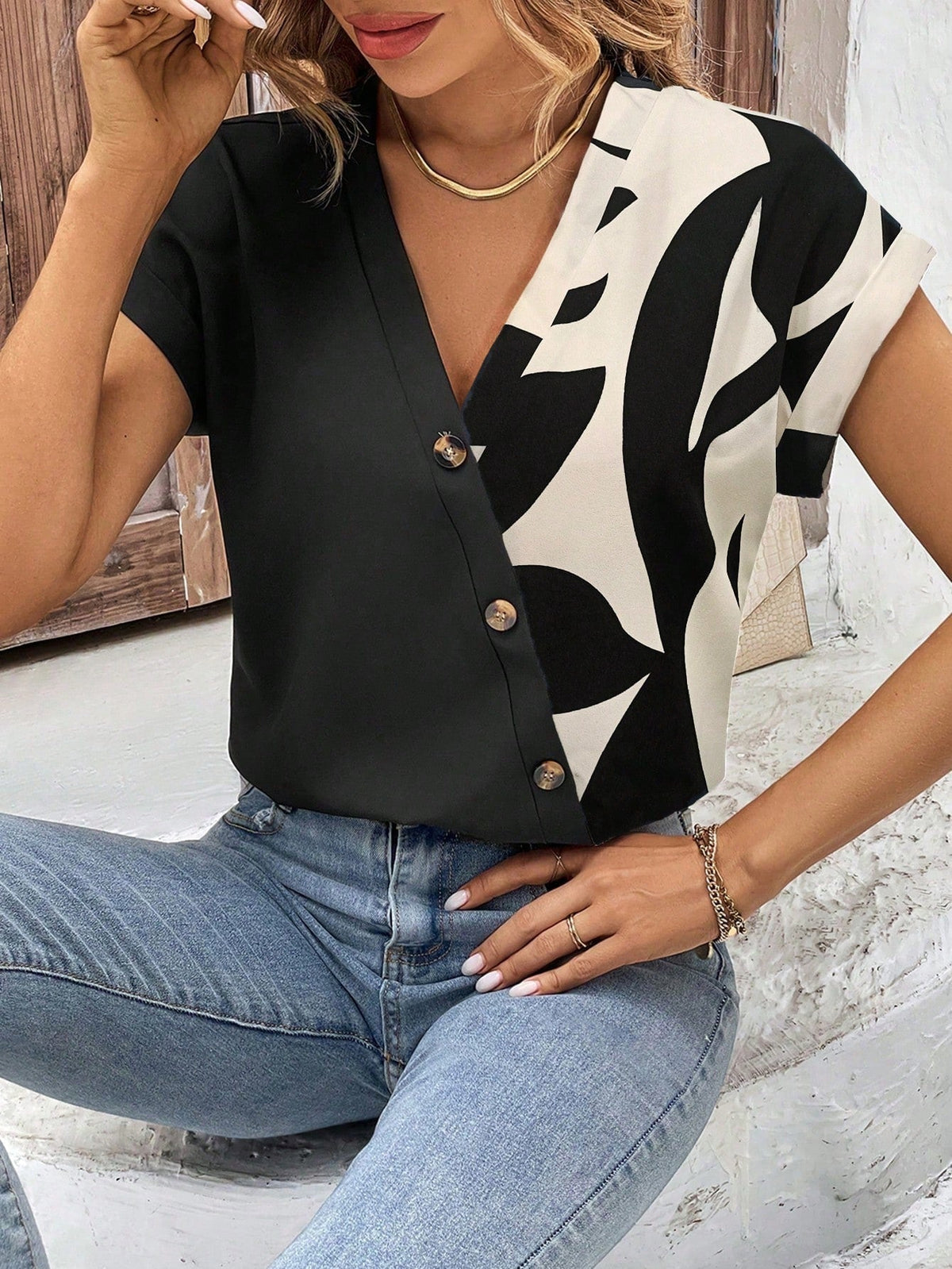 Camicia Casual Da Donna A Maniche Corte Con Collo A V, Design A Bottoni E Stampa Di Giunzione