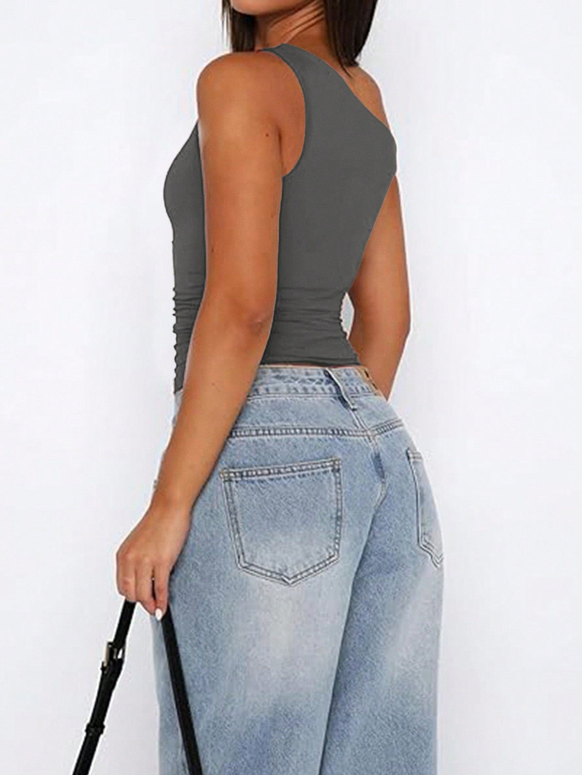 Top Corto Con Scollatura Asimmetrica Per Donne