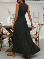 Abito estivo casual con scollo a V, orlo con volant e vita stretta