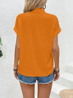 Camicia A Maniche A Pipistrello Con Colletto A Spacchi E Colore Unito