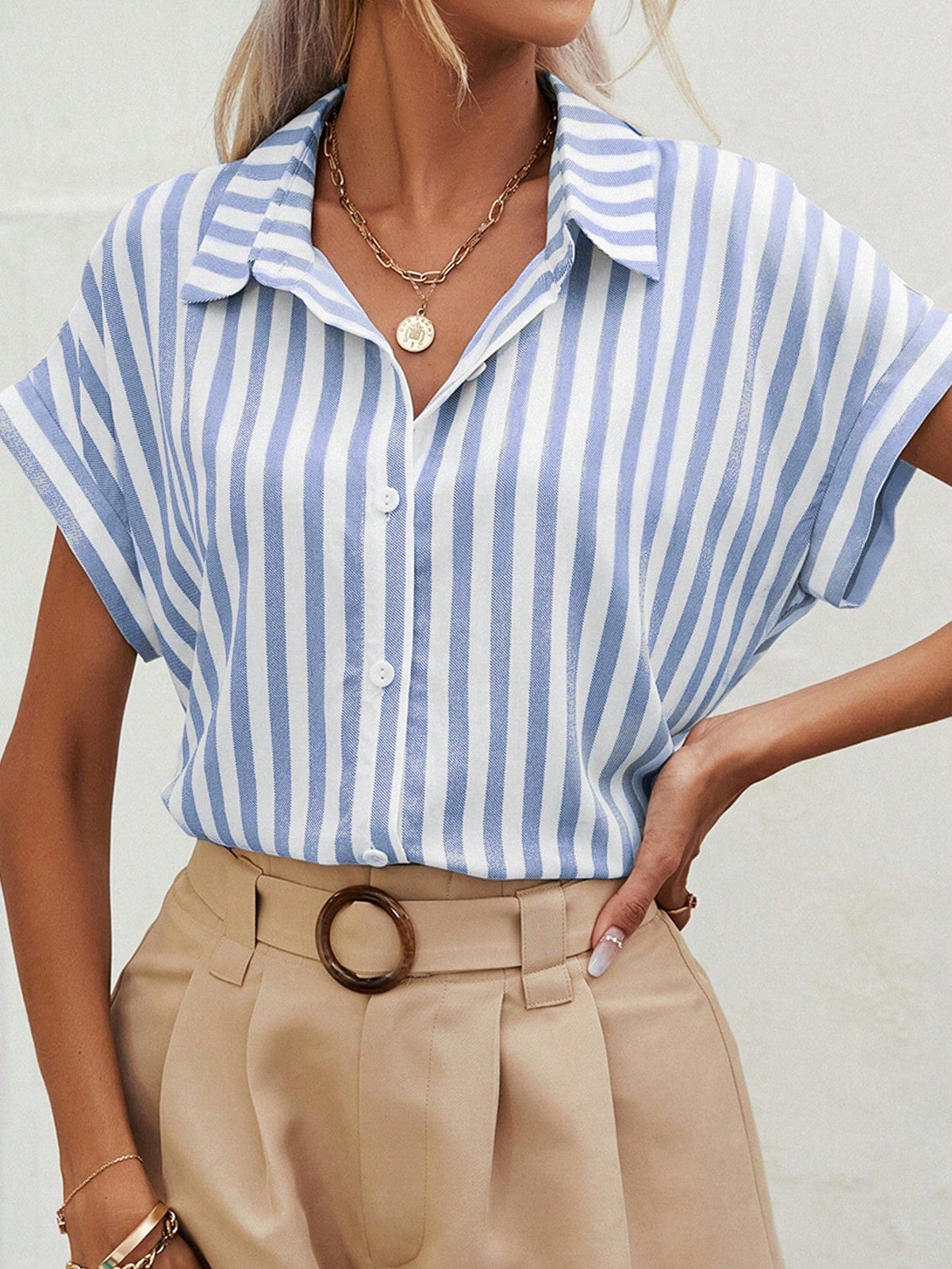 Camicia A Righe Con Maniche A Pipistrello Abiti Estivi
