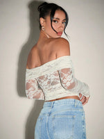 T-shirt Sexy Con Pizzo Trasparente Abbinato A Una Manica Lunga E Una Spalla Scoperta