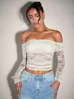 T-shirt Sexy Con Pizzo Trasparente Abbinato A Una Manica Lunga E Una Spalla Scoperta