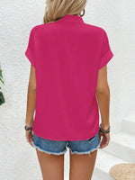 Camicia A Maniche A Pipistrello Con Colletto A Spacchi E Colore Unito