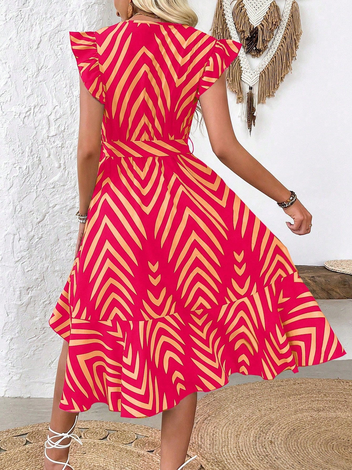 Abito estivo donna dalla moda estiva a righe e stampato, sovrapposto con scollo a V a manica corta a cappuccio e orlo asimmetrico