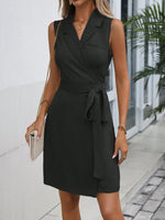 Abito A Portafoglio Con Colletto A Punta E Cintura