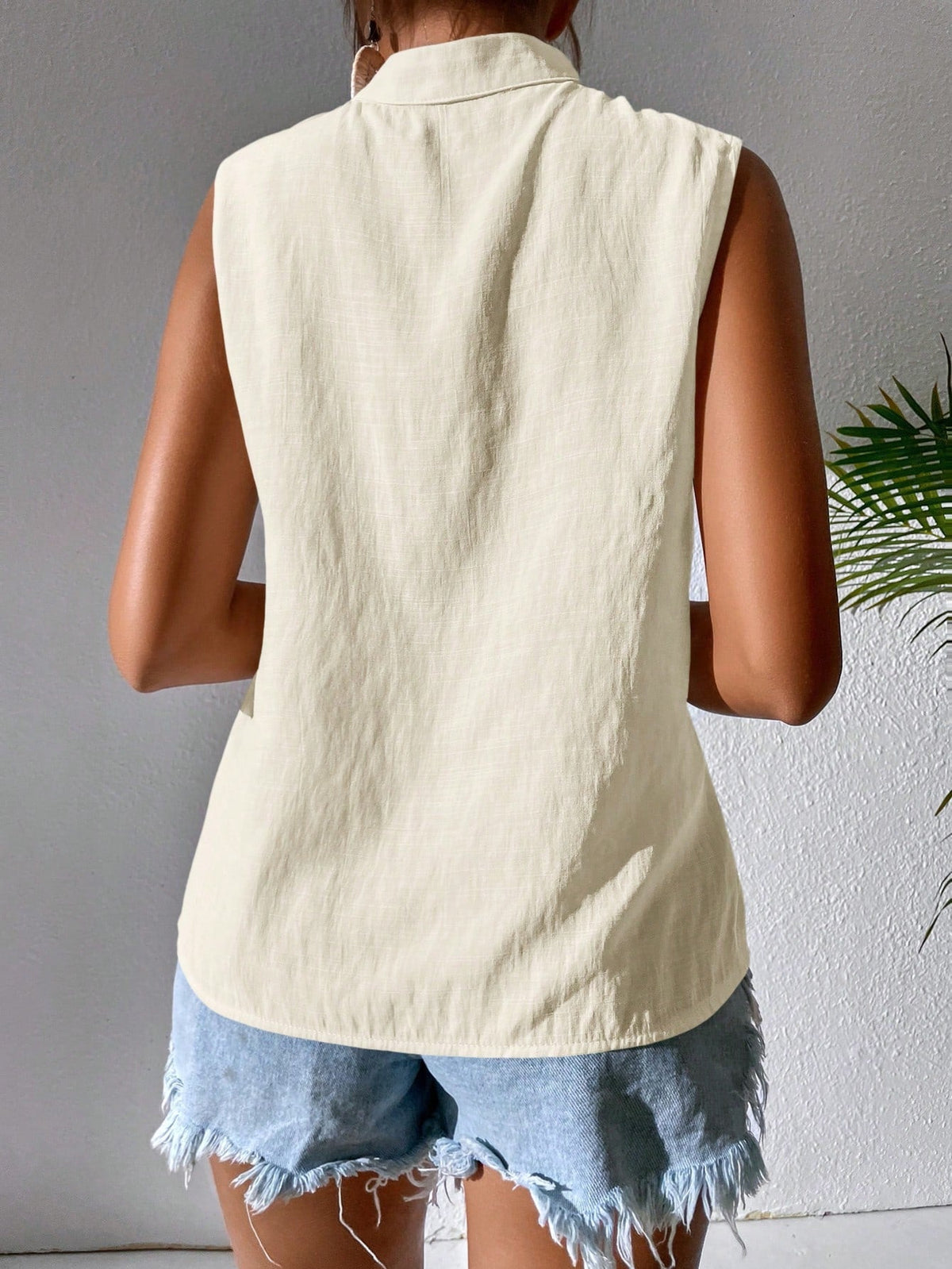 Camicia estiva senza maniche casuale per le vacanze con collo alla coreana ricamato