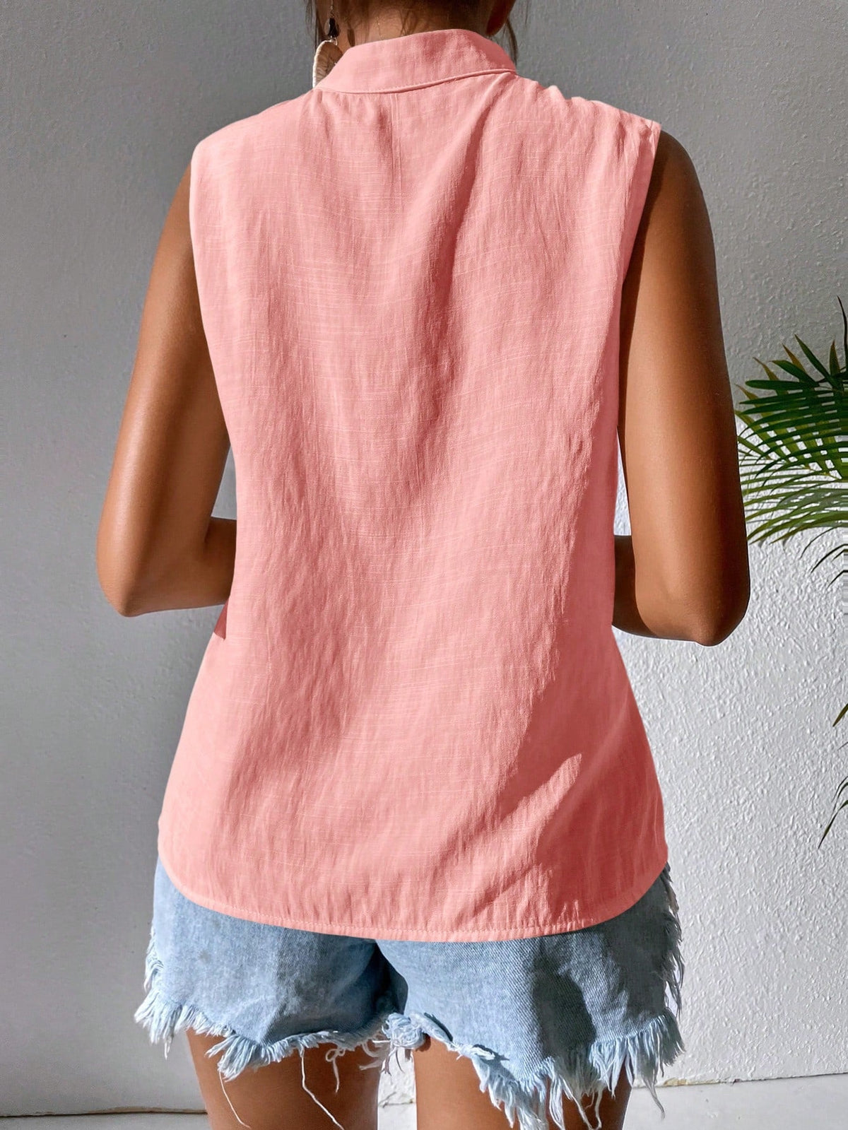 Camicia estiva senza maniche casuale per le vacanze con collo alla coreana ricamato