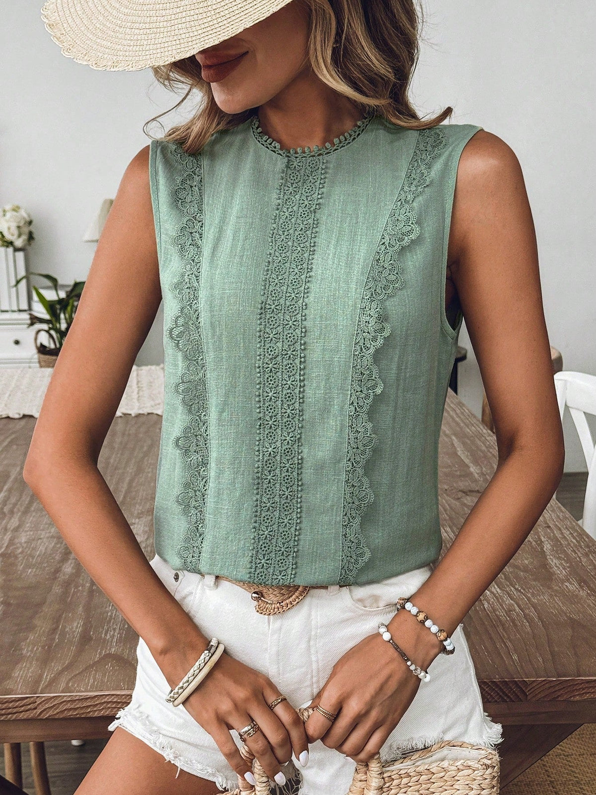 Blusa senza maniche a collo tondo in pizzo a righe patchwork