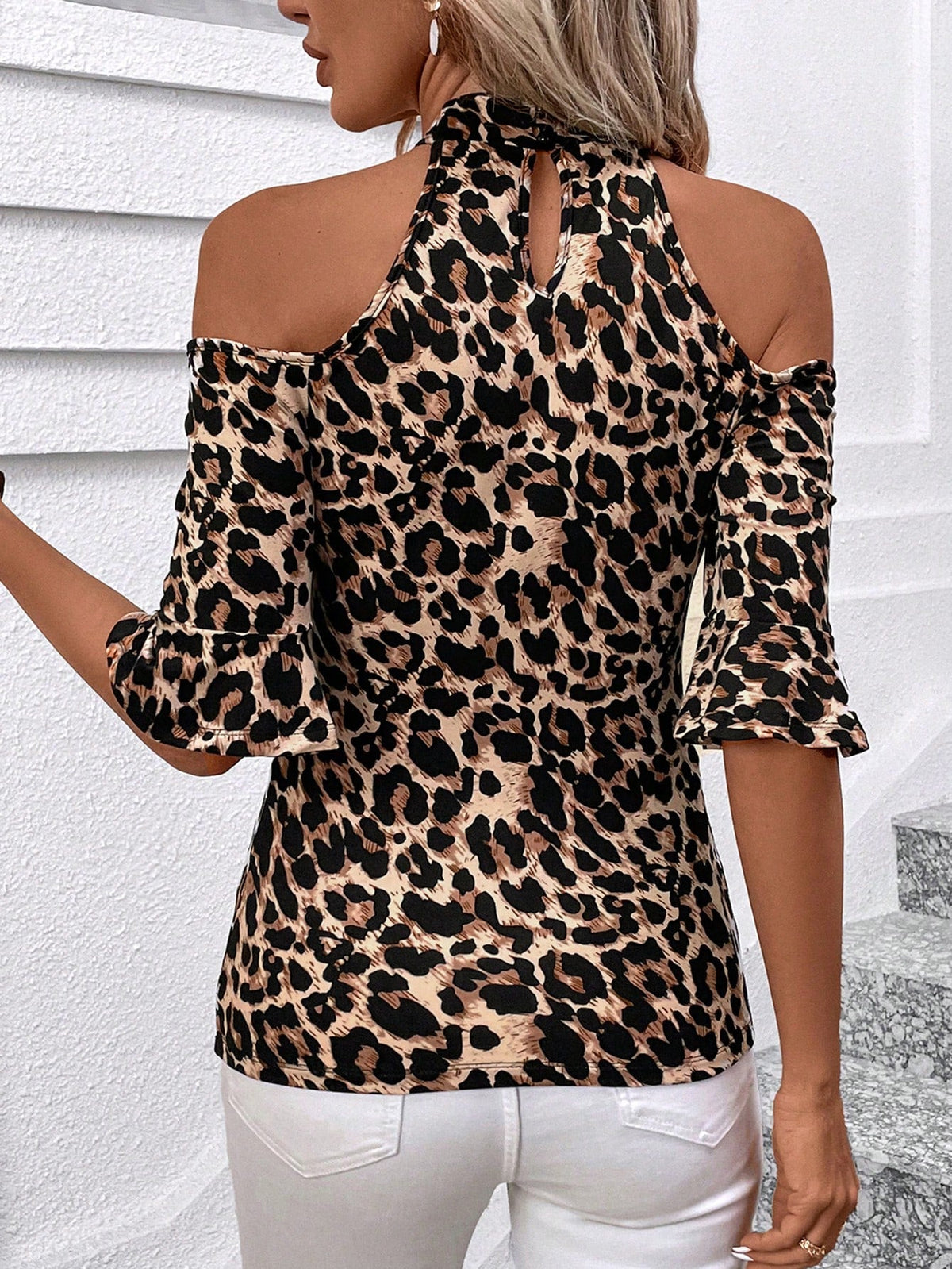 Maglietta slim fit a spalle scoperte per donne adatta per le vacanze