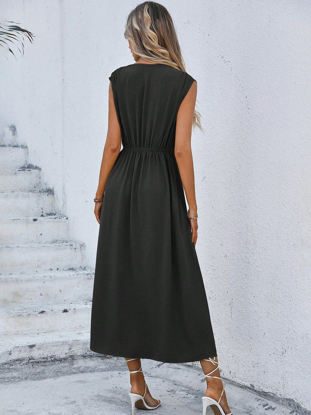 Abito senza maniche in tinta unita alla moda da donna