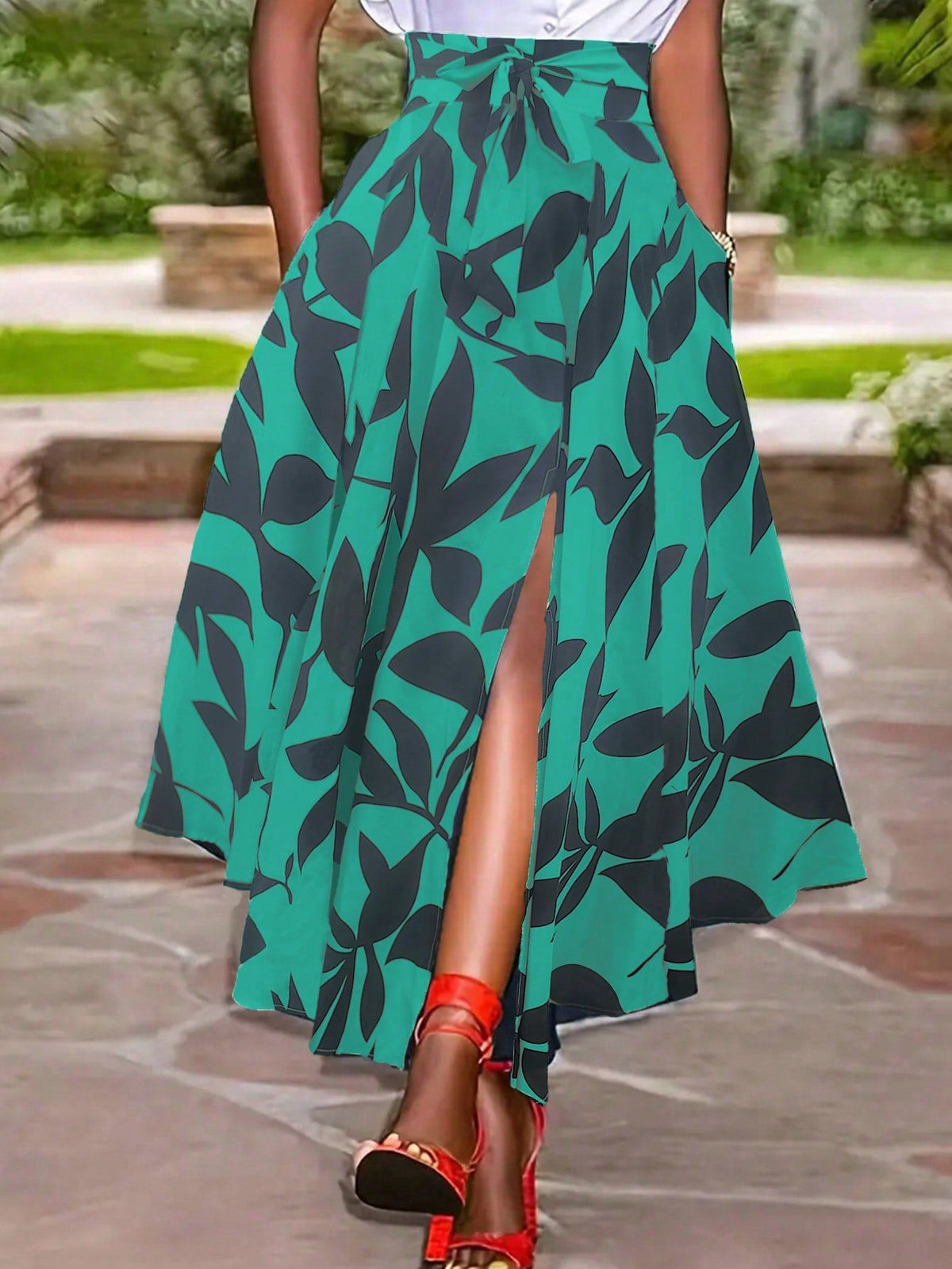 Gonna con spacco alto e tasca nascosta