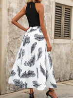 Abito estivo senza maniche con collo rotondo, stampa grafica e fori decorativi