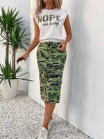 Set di abbigliamento estivo da donna con stampa di lettere sulla parte superiore e gonna a vita con coulisse