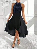 PrivŽ Abito estivo alla moda con glitter, incrocio sul collo e asimmetrico sul fondo