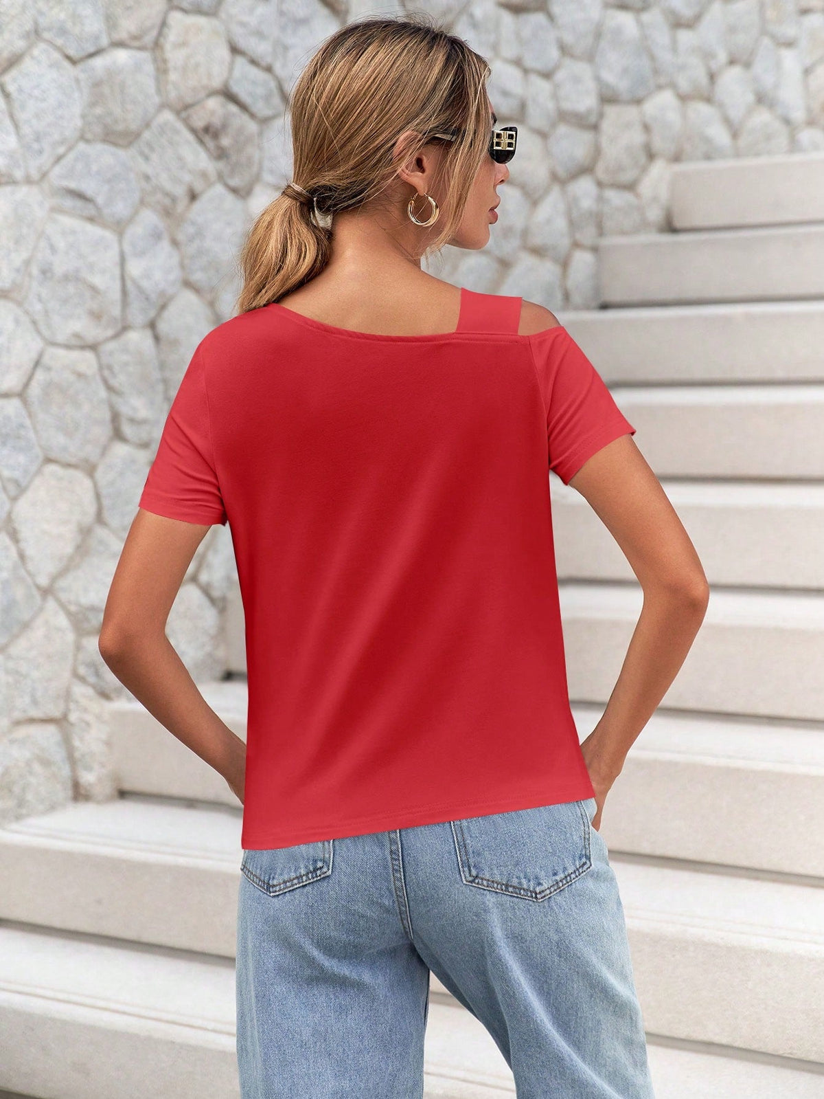 T-shirt Ampia Con Scollo Asimmetrico