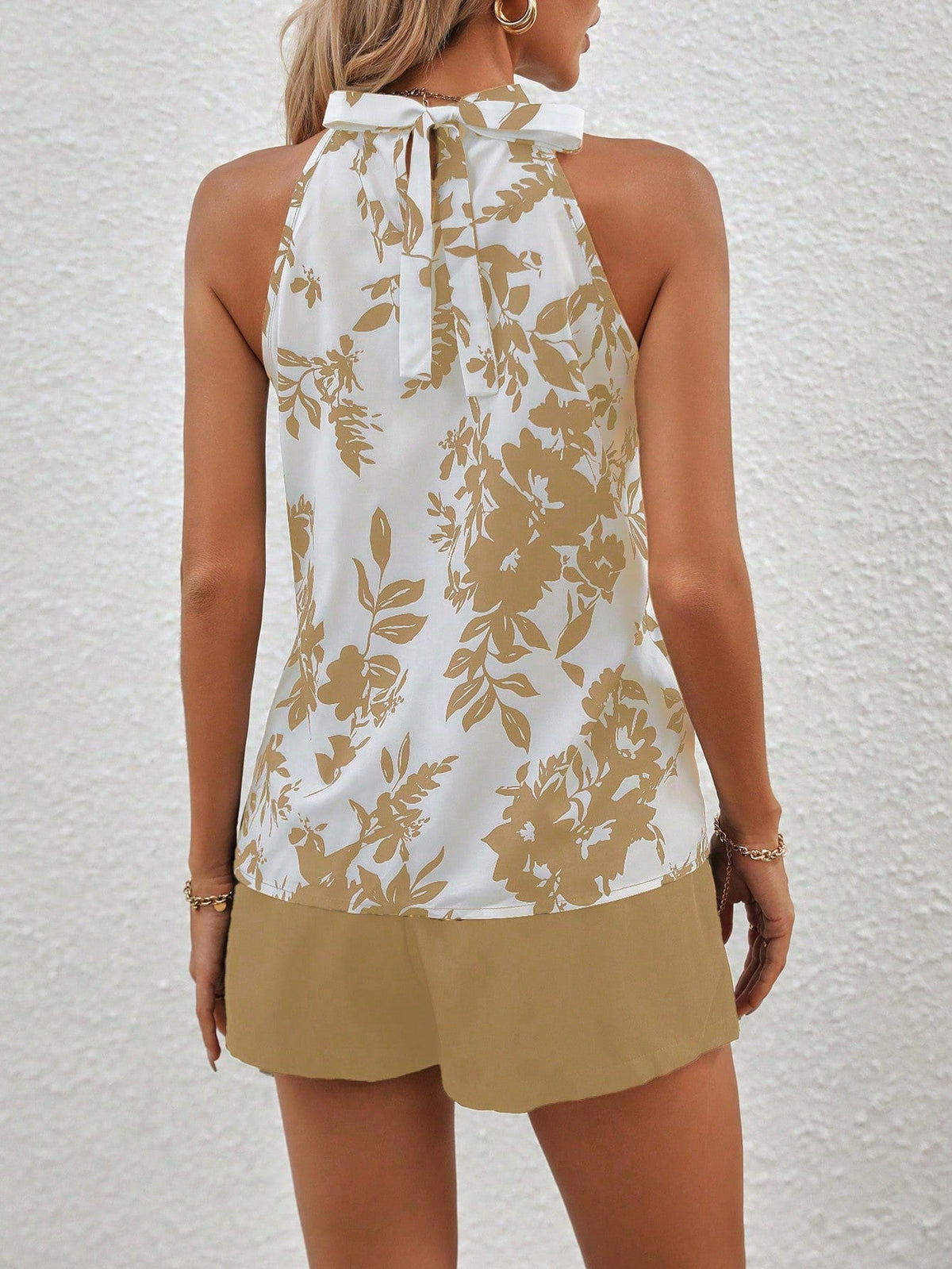 Top halter & pulsante falso Shorts