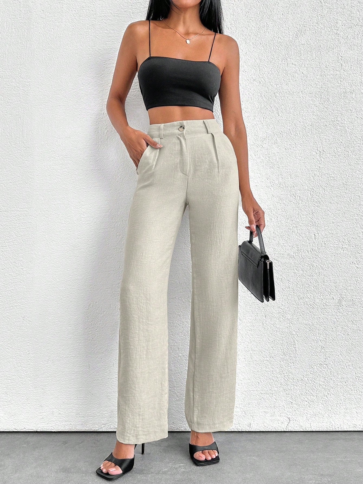 Pantaloni dritta a gamba dritta con tasche inclinate da donna di taglia piccola