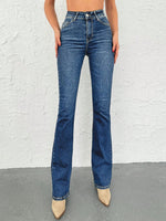 Jeans casual gamba a zampa di elefante