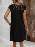 Abito casual estivo in cotone con patchwork in pizzo, colore solido bianco, vestito aderente per donne