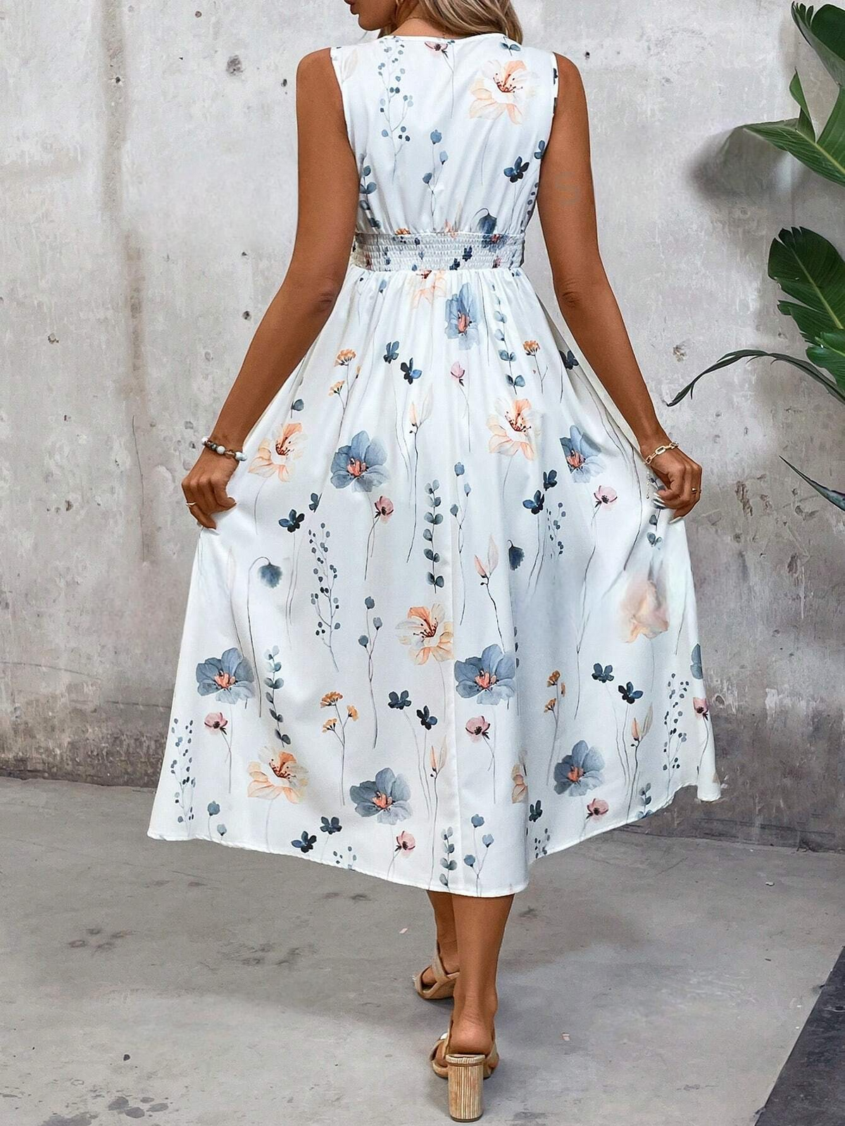 Abito Estivo Senza Maniche Con Stampa Floreale Con Scollo A V Da Donna