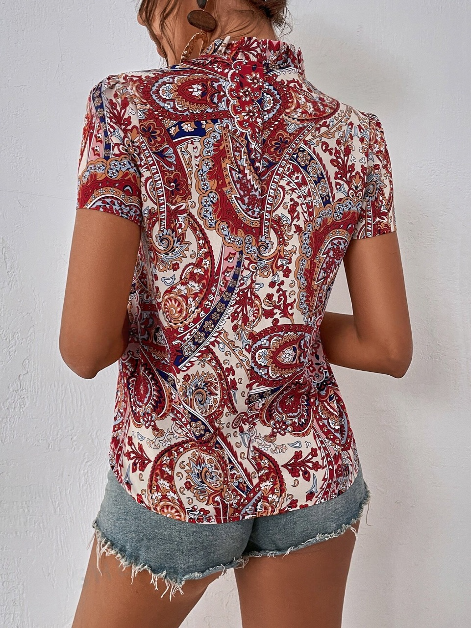 Camicetta stampato con collo dentellato