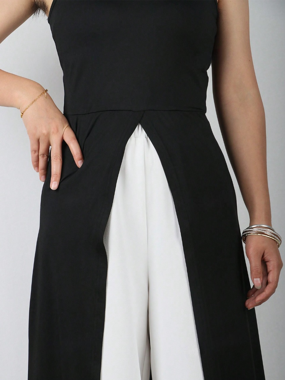 Top Senza Maniche Monocromatico Da Donna Con Orlo Diviso E Pantaloni Abbinati