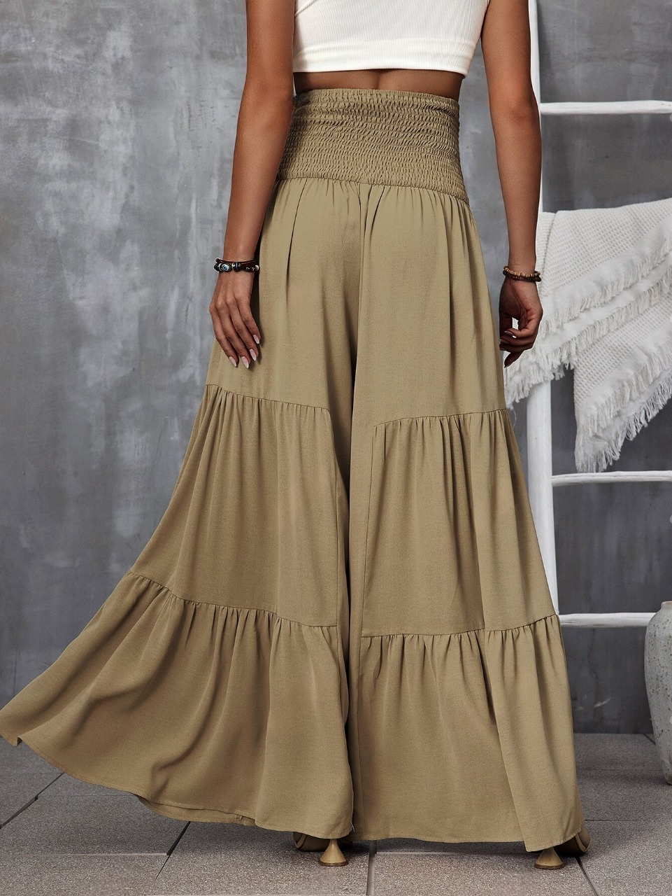 Pantaloni a gamba larga vita arricciata nodo frontale con volant