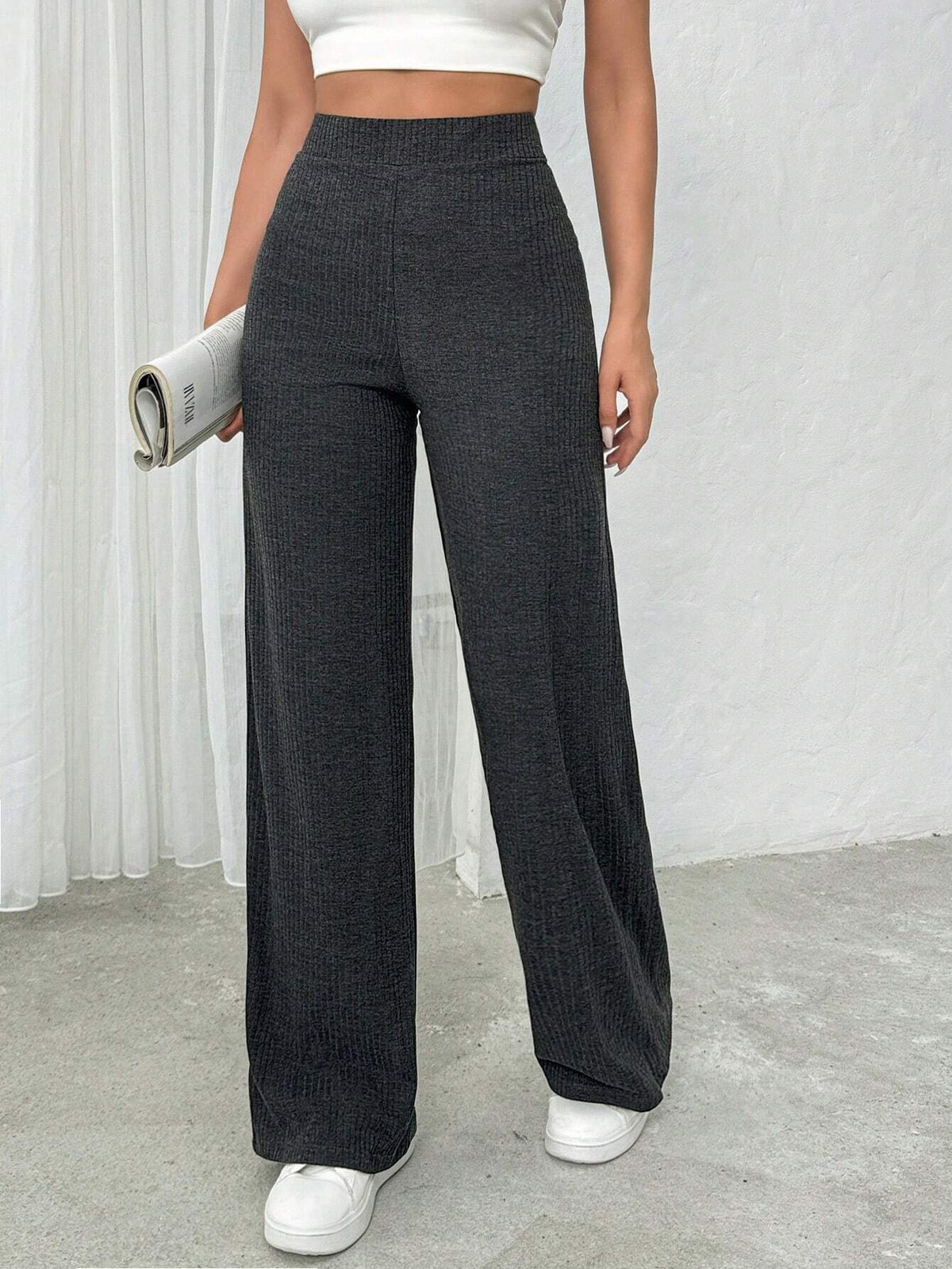 Pantaloni larghi a vita alta comodi grigi per donne