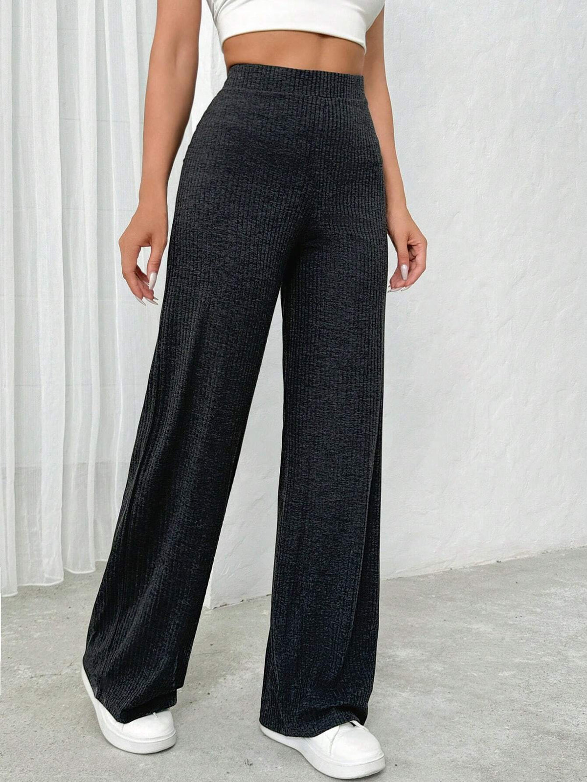 Pantaloni larghi a vita alta comodi grigi per donne