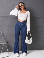 Jeans Da Donna Con Gamba Svasata A Vita Sovrapposta Estiva