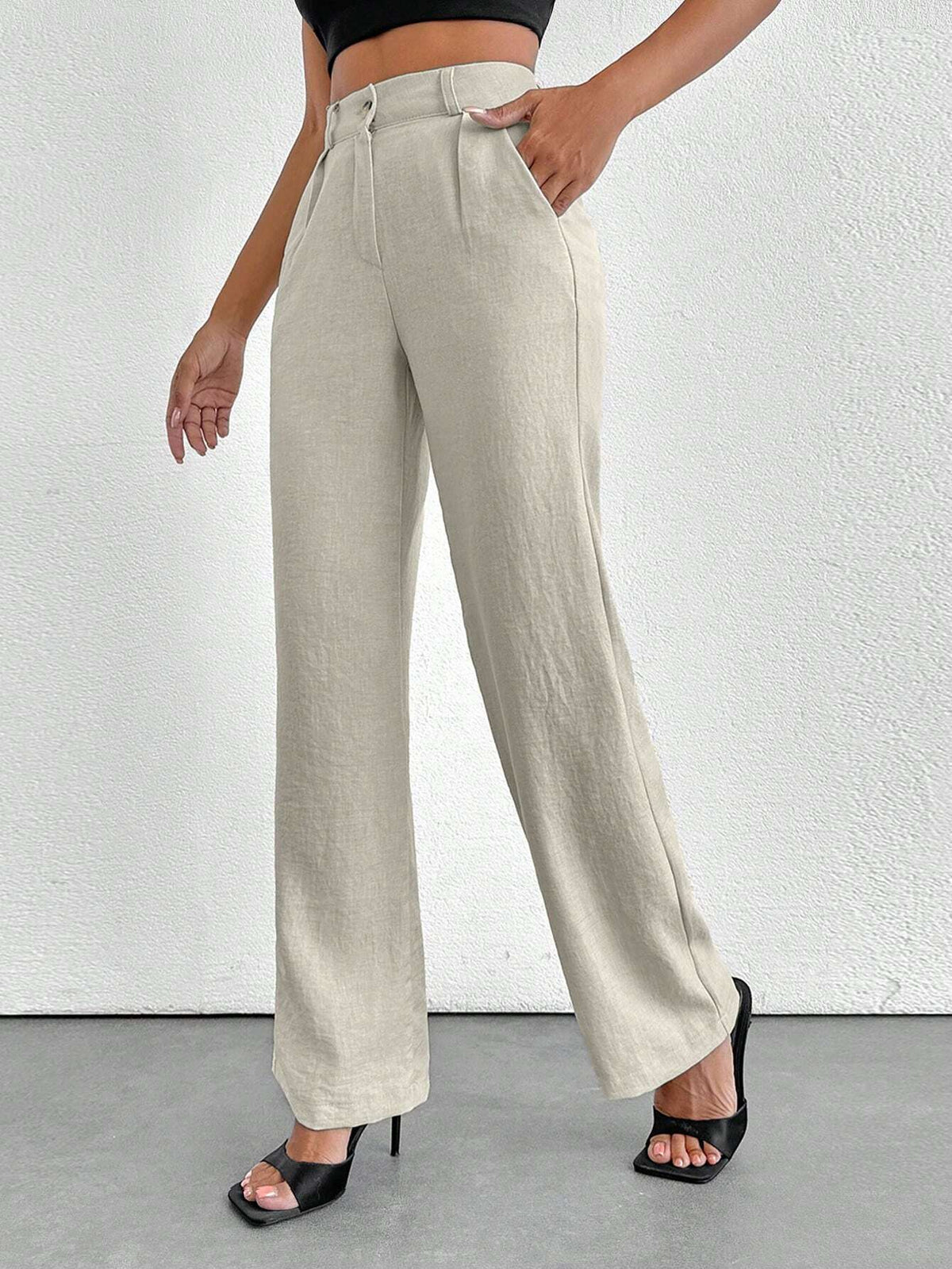 Pantaloni dritta a gamba dritta con tasche inclinate da donna di taglia piccola