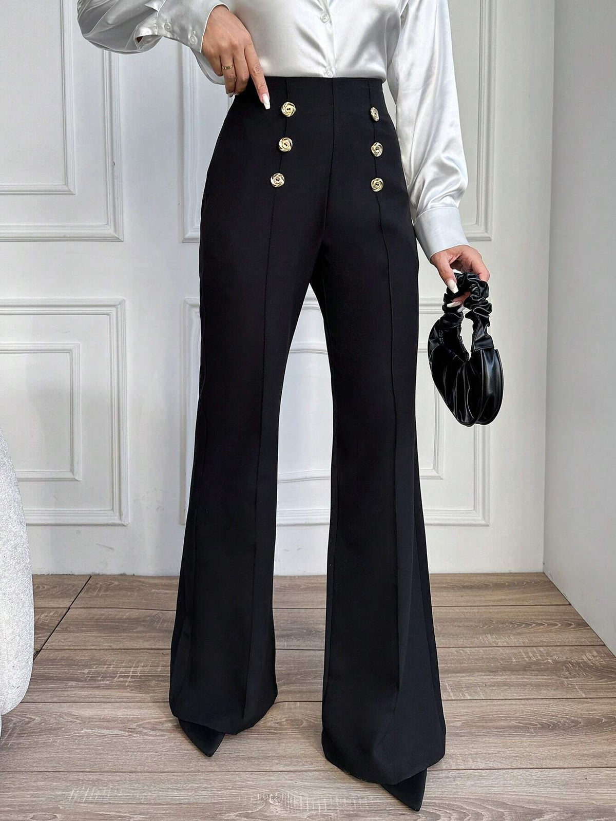 Pantaloni A Zampa Con Doppio Petto E Bottoni Decorativi