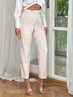 Pantaloni da donna con fibbia a parete