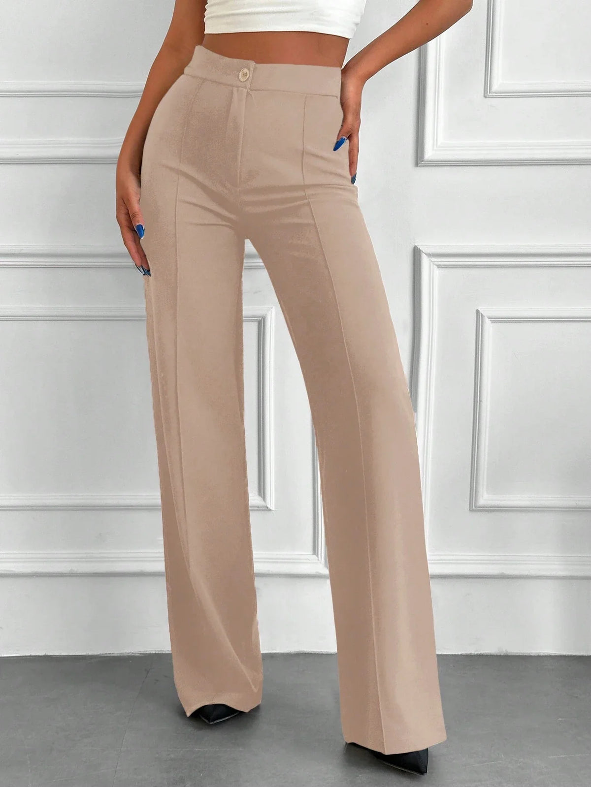 Pantaloni vita alta con bottone frontale